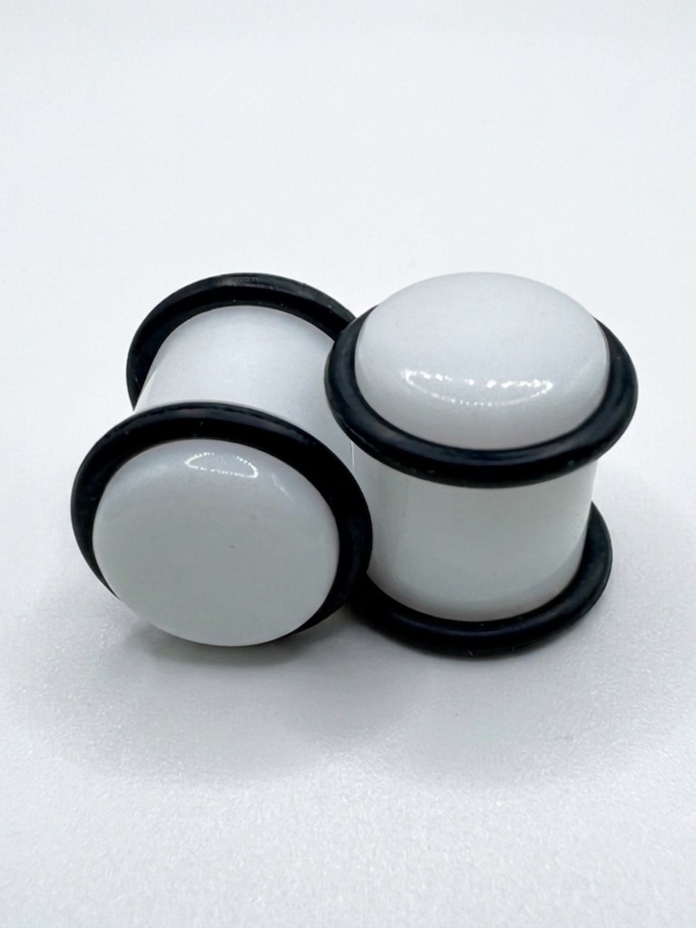 Pair 00g White Acrylic Ear Gauges Plugs Body Piercing Jewelry Grooved 1 Pr
